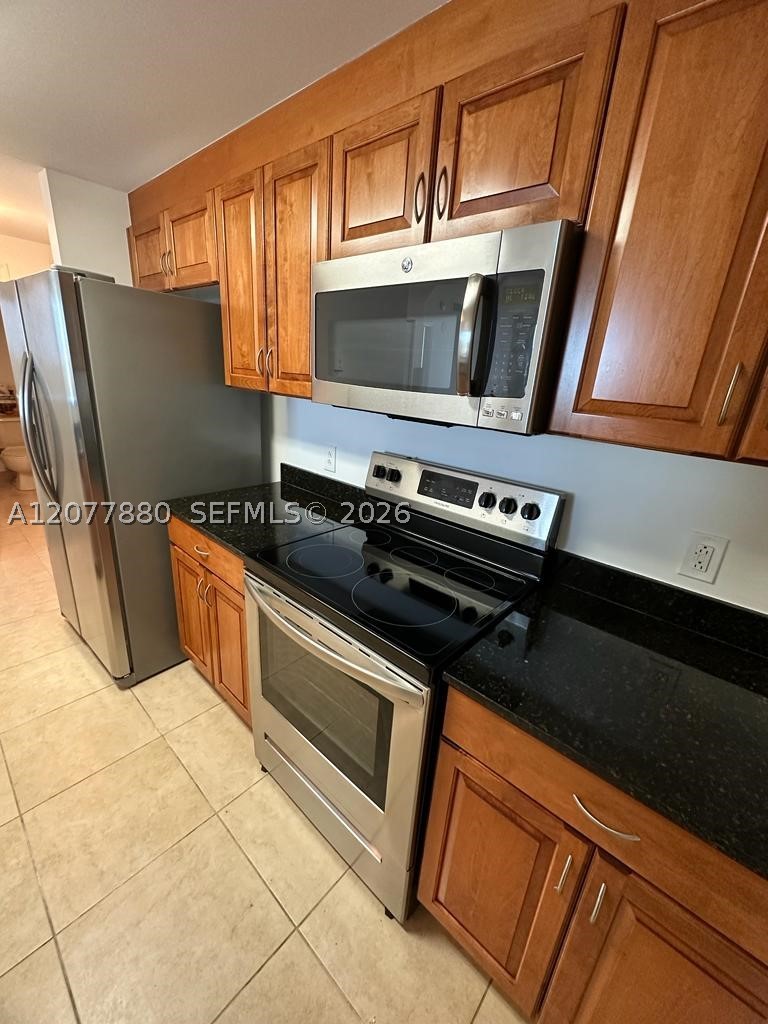 215 SW 42nd Ave #PH11, Miami FL 33134