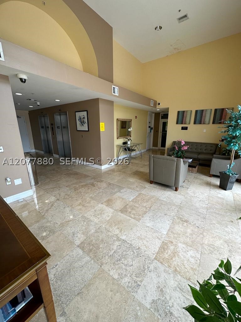 215 SW 42nd Ave #PH11, Miami FL 33134