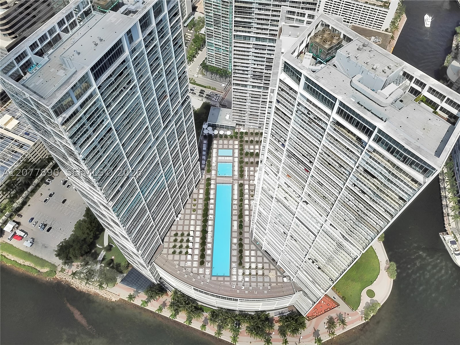 495 Brickell Ave #2707, Miami FL 33131
