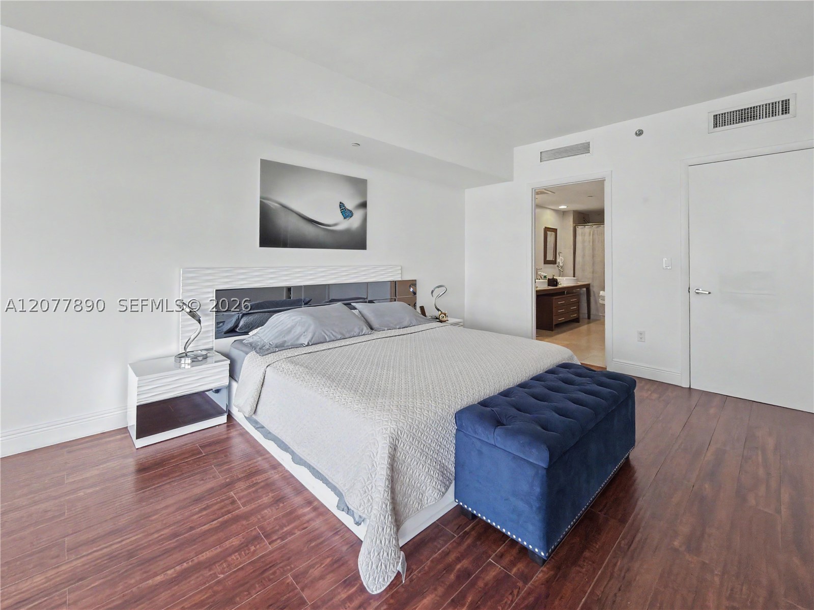 495 Brickell Ave #2707, Miami FL 33131