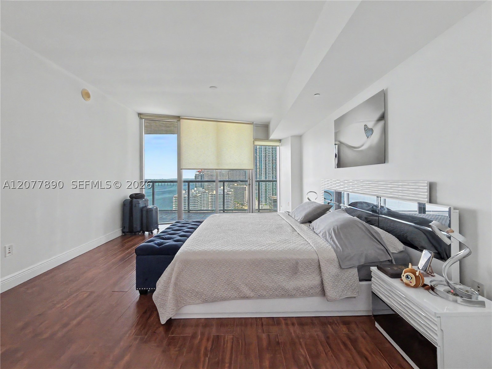 495 Brickell Ave #2707, Miami FL 33131