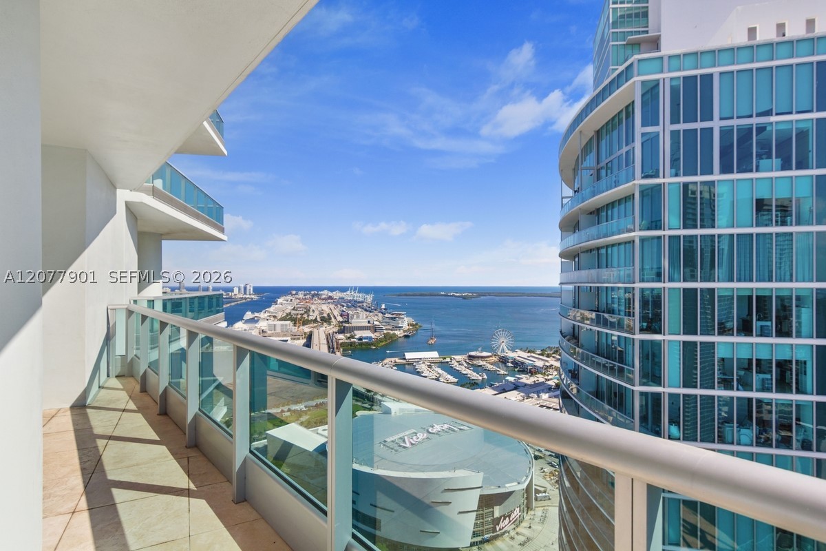 900 Biscayne Blvd #5001, Miami FL 33132