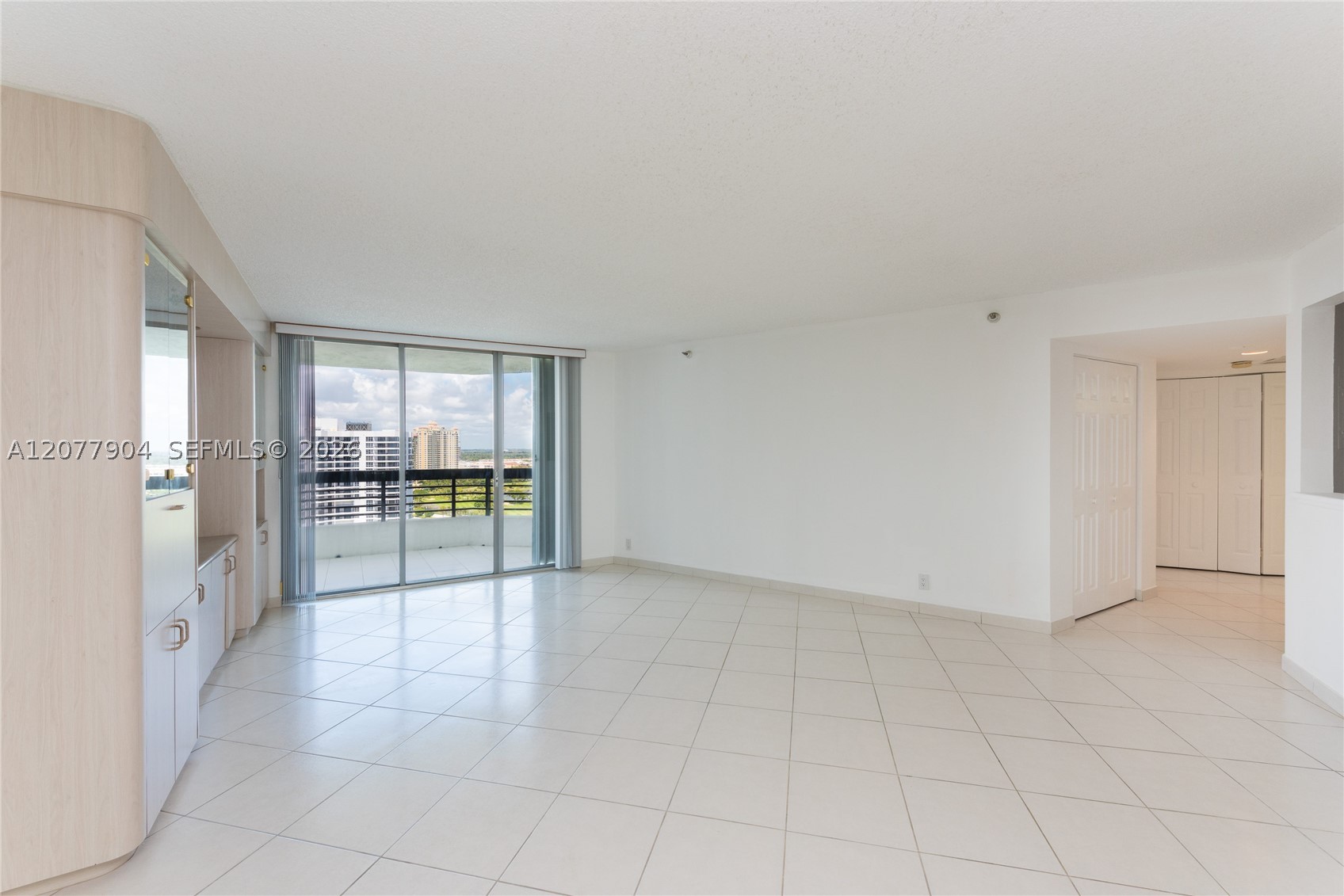 3500 MYSTIC POINTE DR #2202, Aventura FL 33180