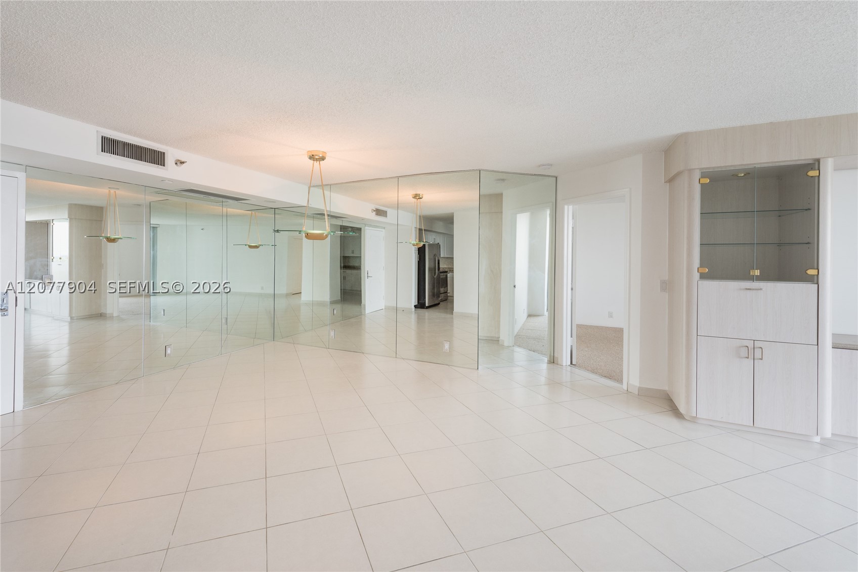 3500 MYSTIC POINTE DR #2202, Aventura FL 33180