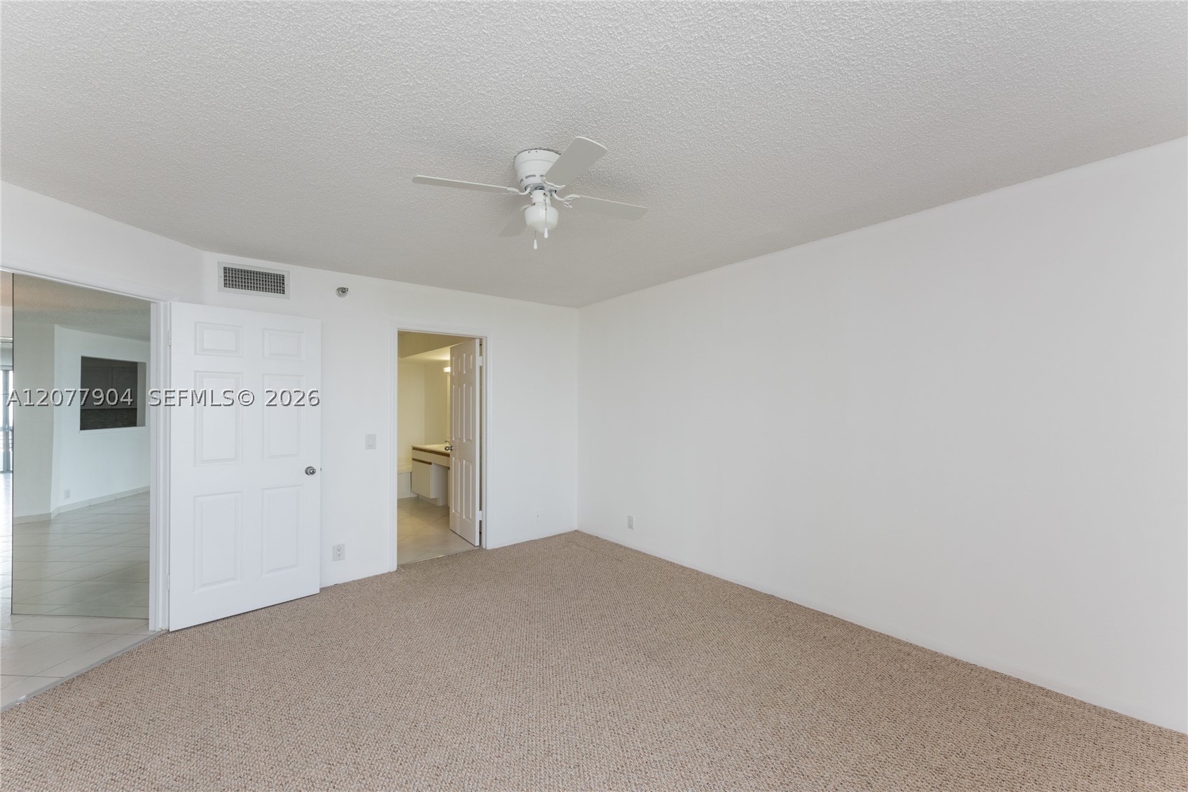 3500 MYSTIC POINTE DR #2202, Aventura FL 33180
