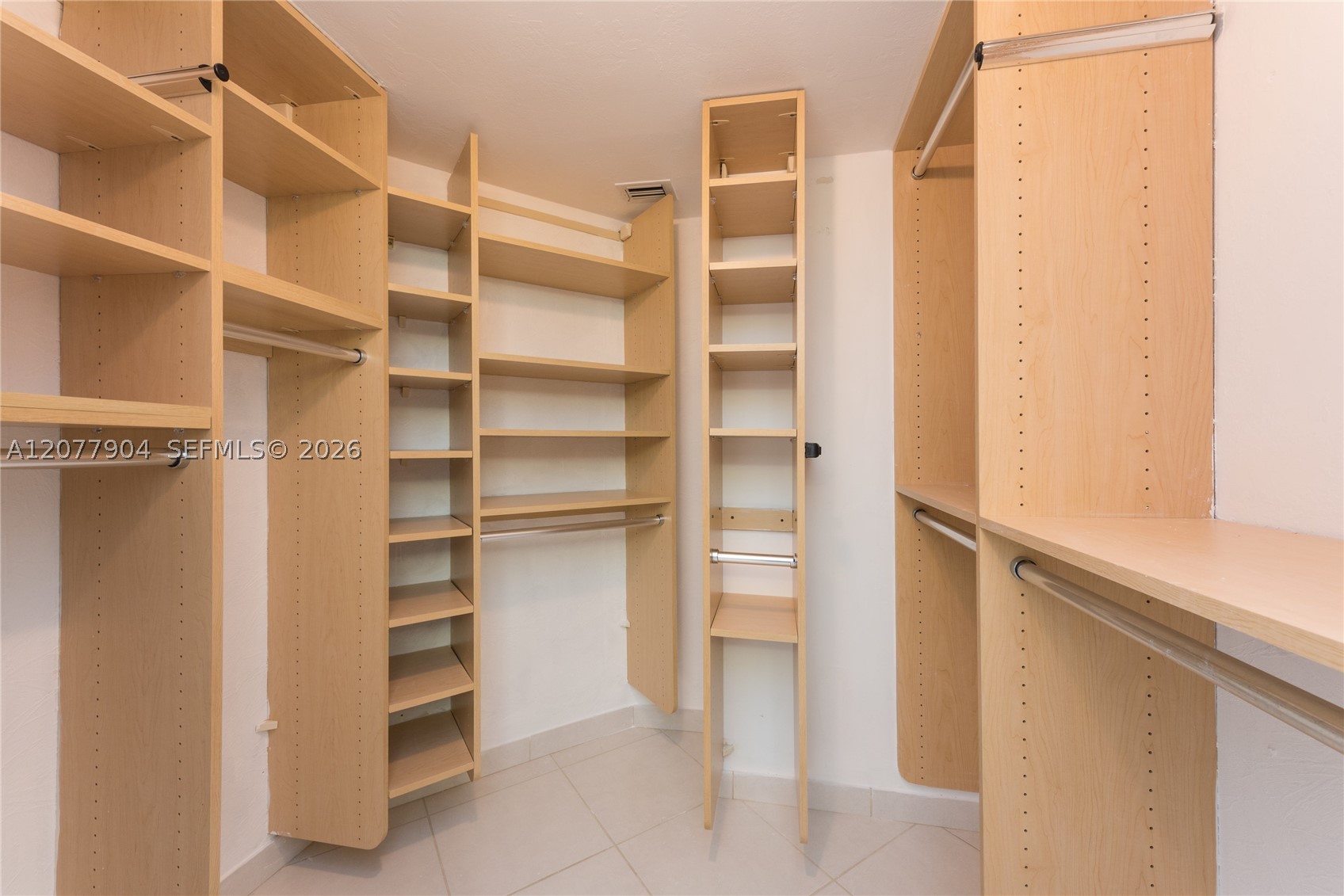 3500 MYSTIC POINTE DR #2202, Aventura FL 33180