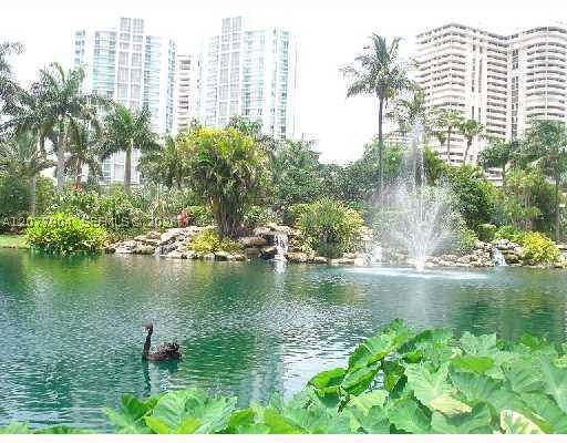 3500 MYSTIC POINTE DR #2202, Aventura FL 33180
