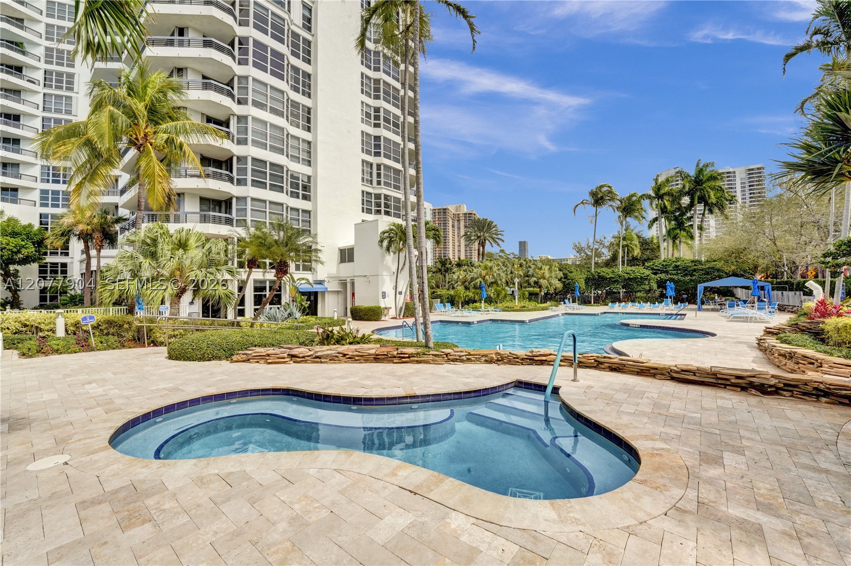 3500 MYSTIC POINTE DR #2202, Aventura FL 33180