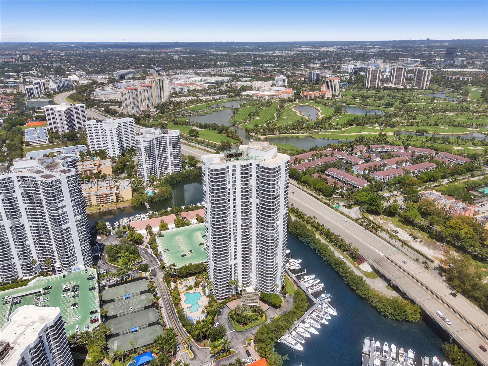 3500 MYSTIC POINTE DR #2202, Aventura FL 33180