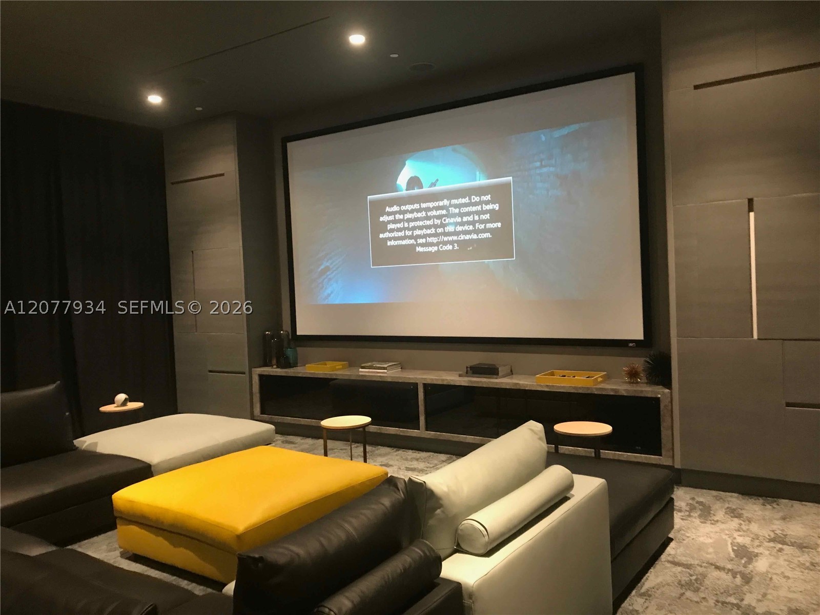 45 SW 9th St #3703, Miami FL 33130