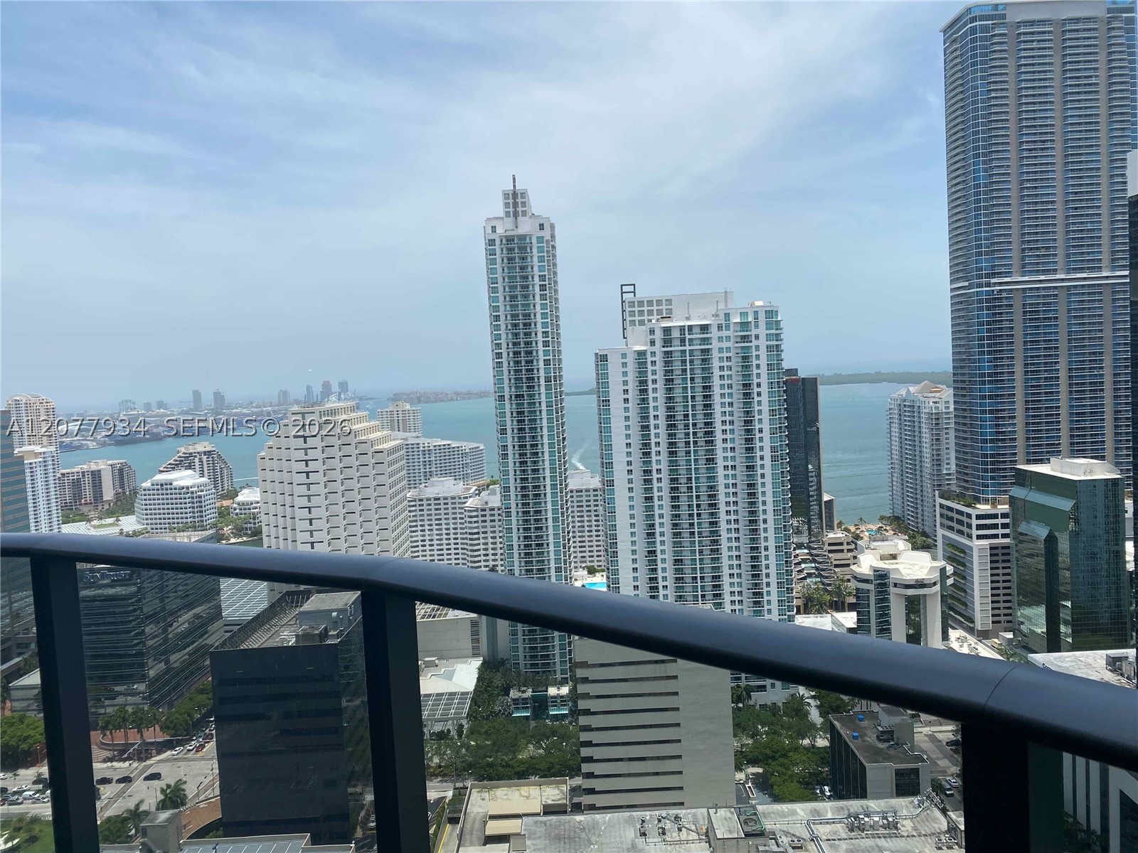 45 SW 9th St #3703, Miami FL 33130
