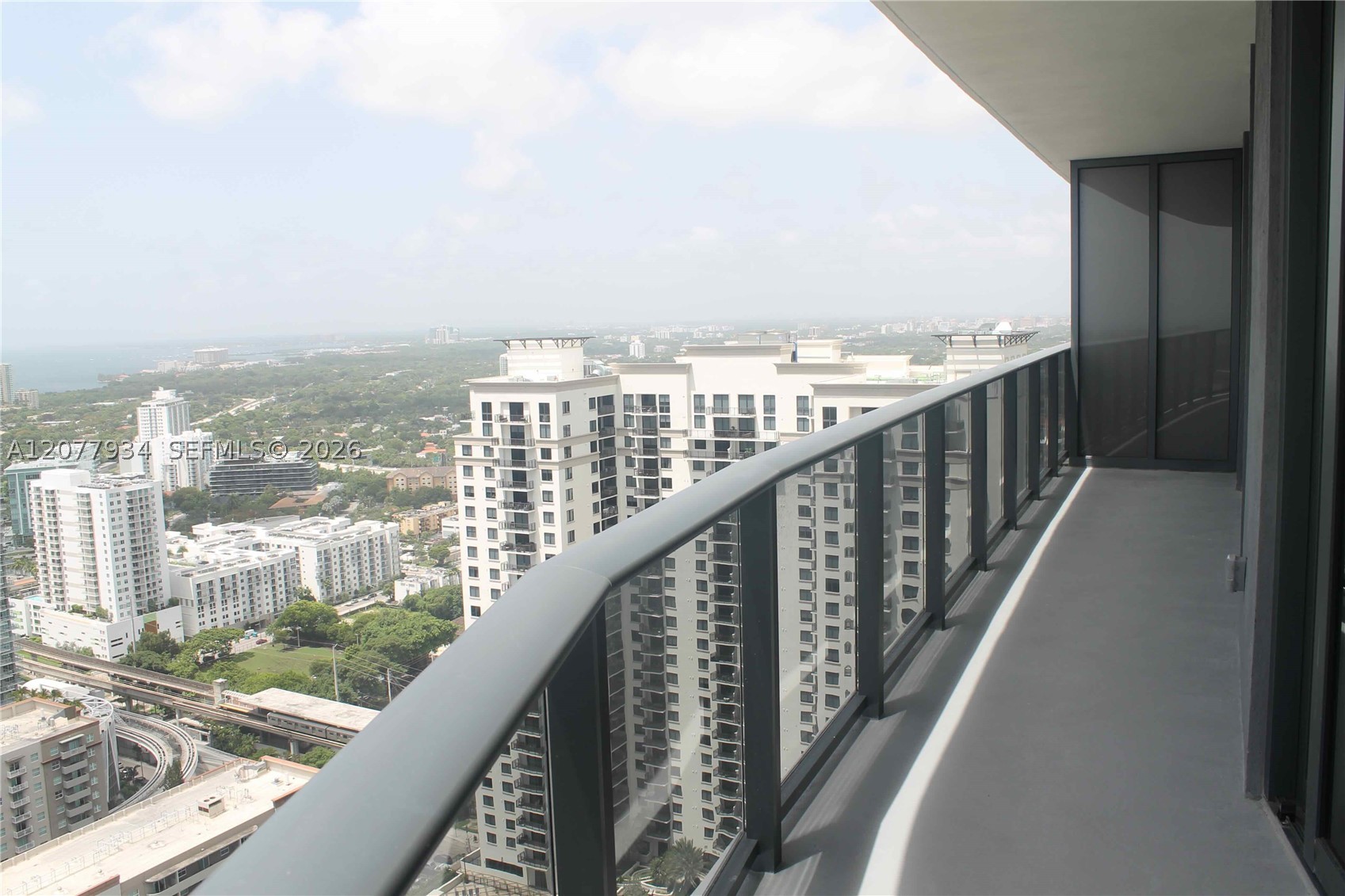 45 SW 9th St #3703, Miami FL 33130