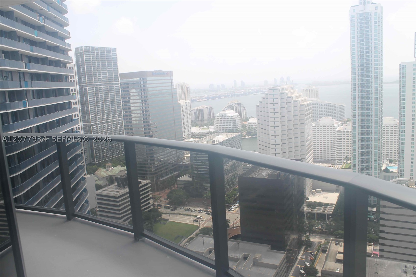45 SW 9th St #3703, Miami FL 33130