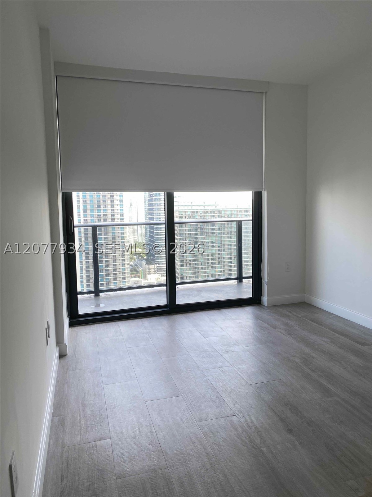 45 SW 9th St #3703, Miami FL 33130