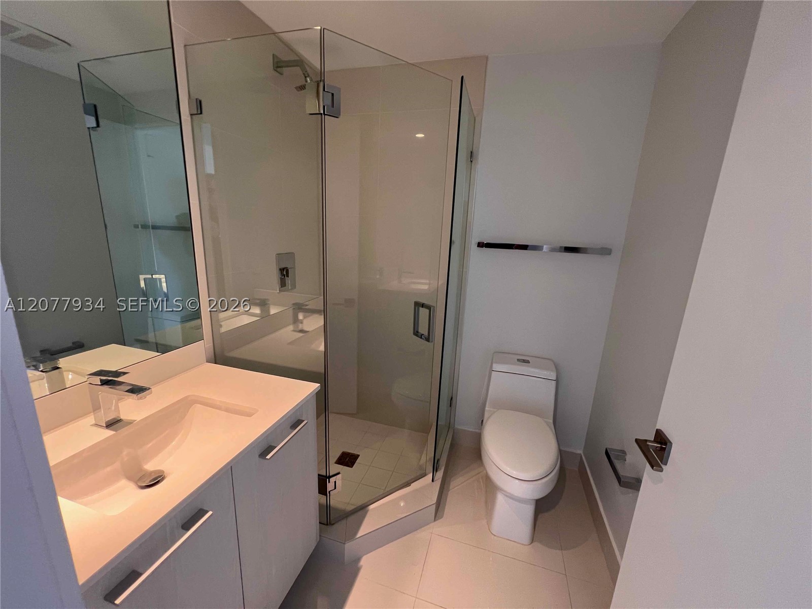 45 SW 9th St #3703, Miami FL 33130