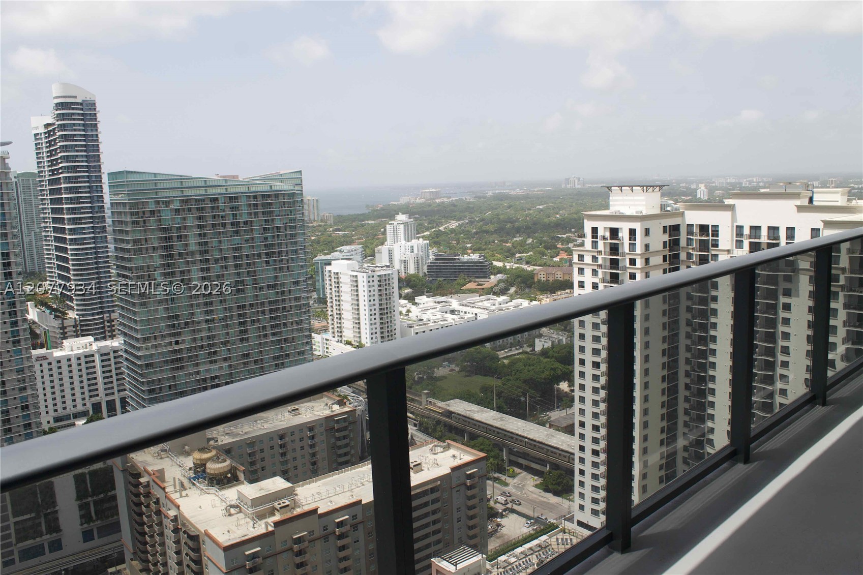 45 SW 9th St #3703, Miami FL 33130
