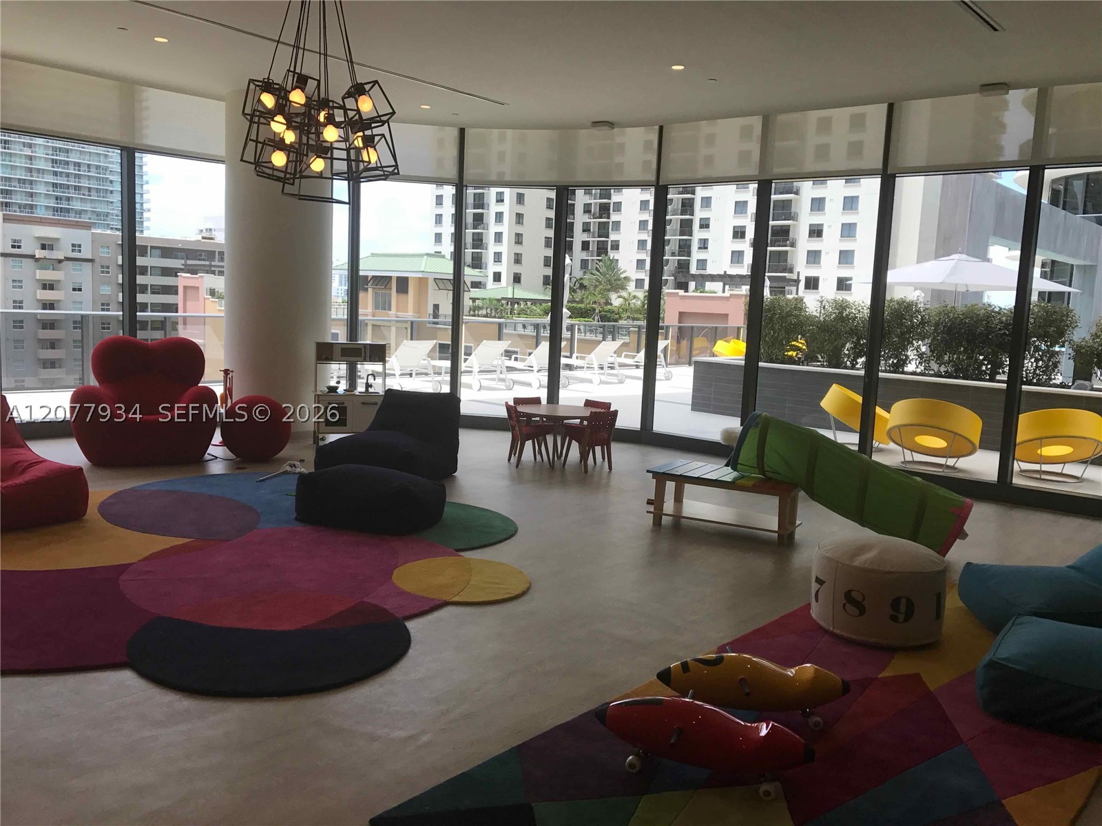 45 SW 9th St #3703, Miami FL 33130