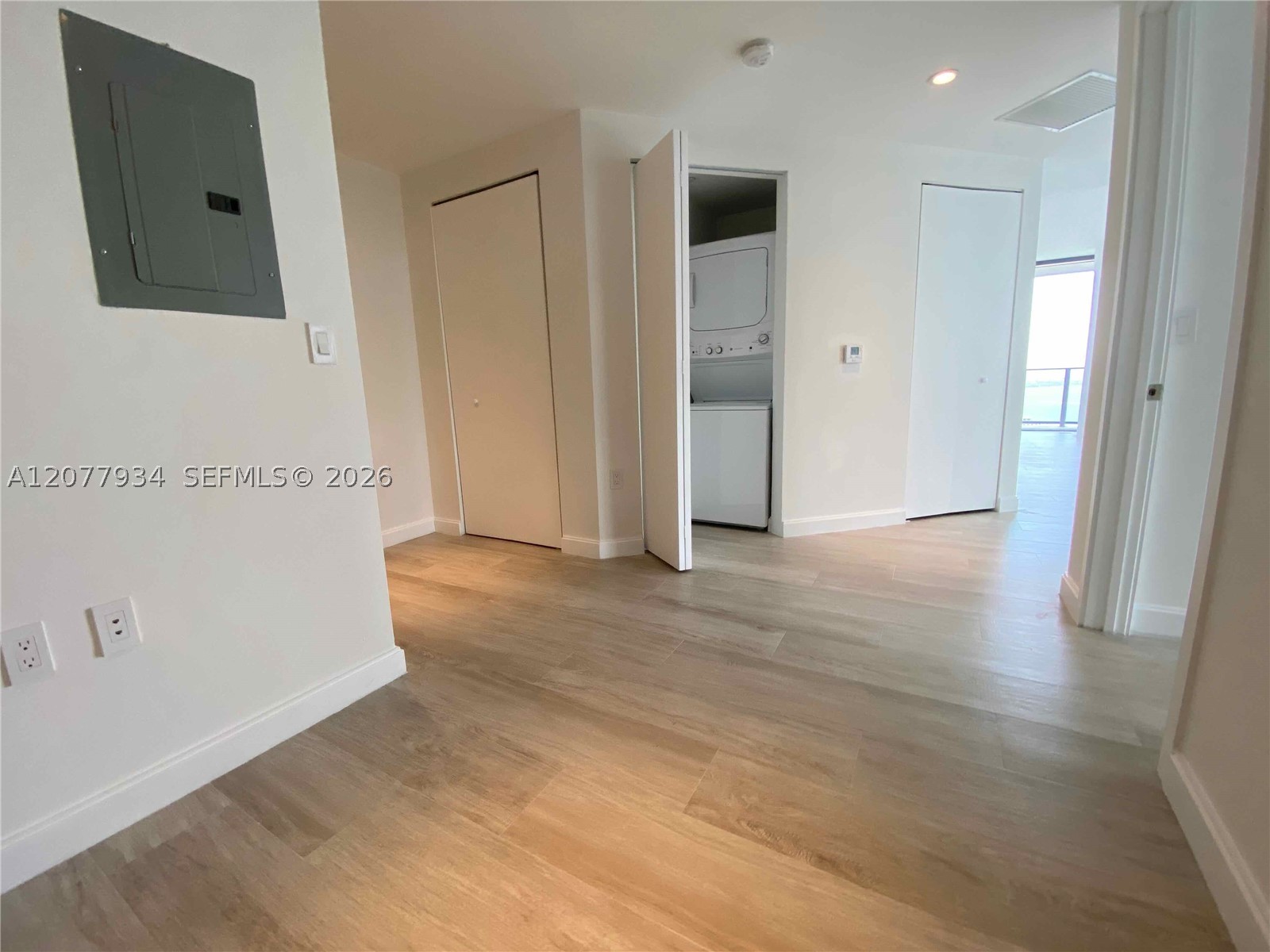 45 SW 9th St #3703, Miami FL 33130