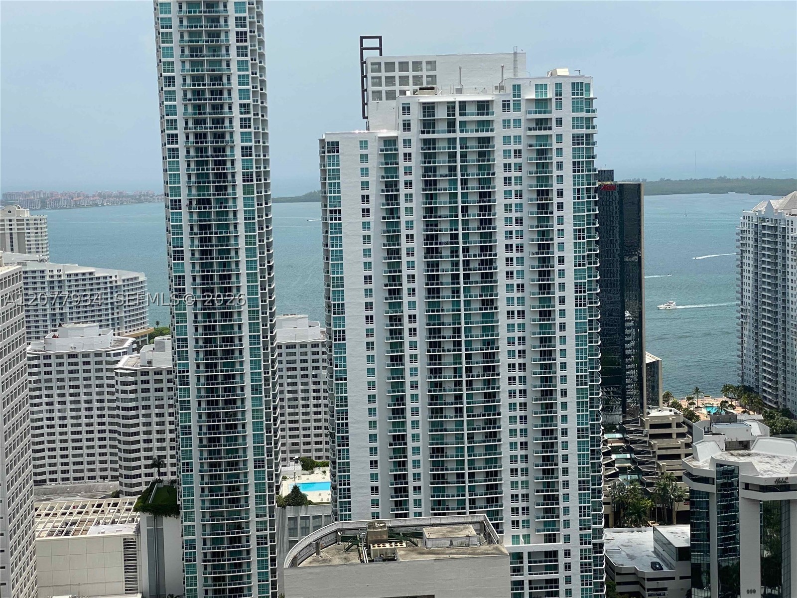 45 SW 9th St #3703, Miami FL 33130