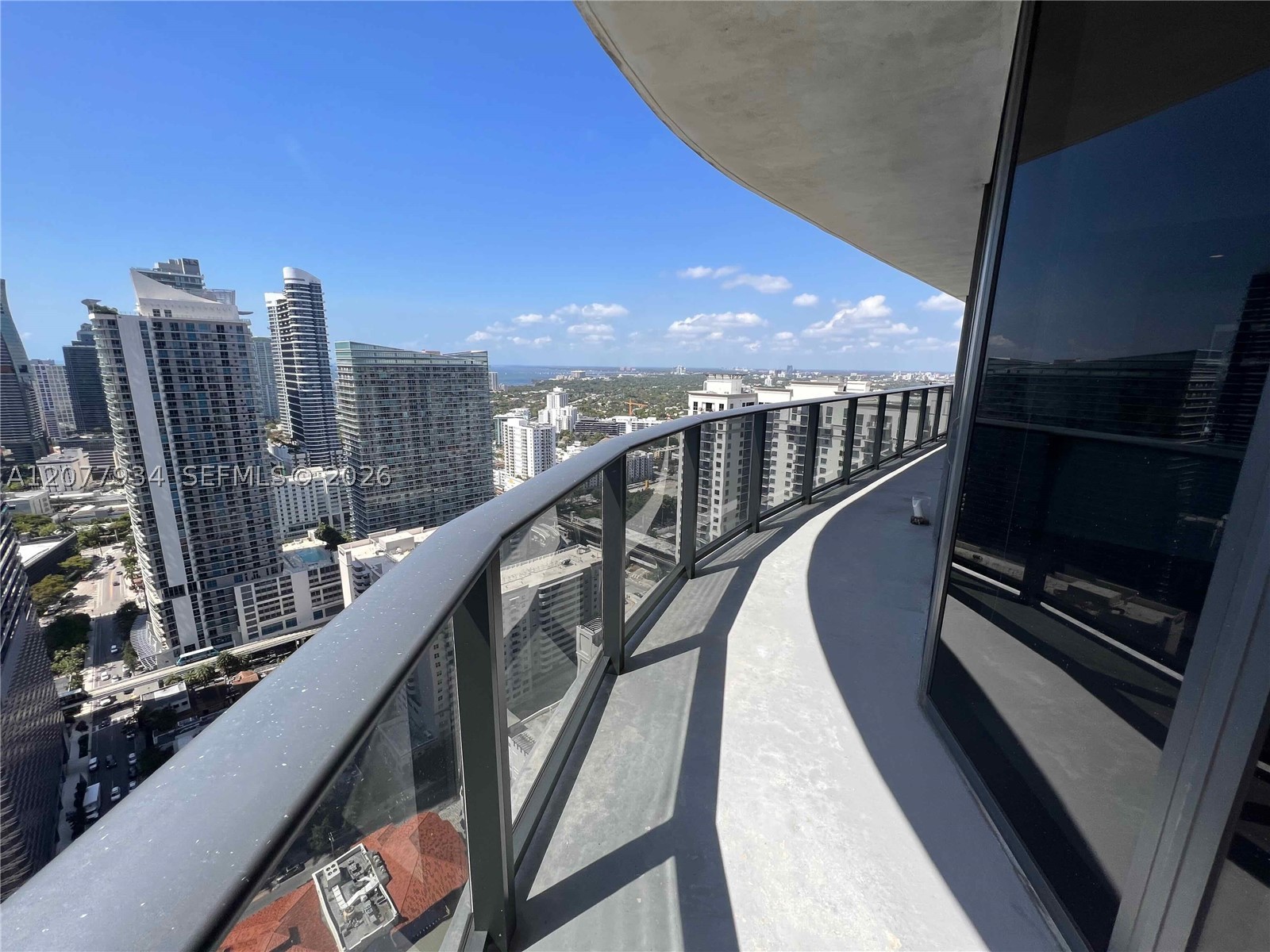 45 SW 9th St #3703, Miami FL 33130
