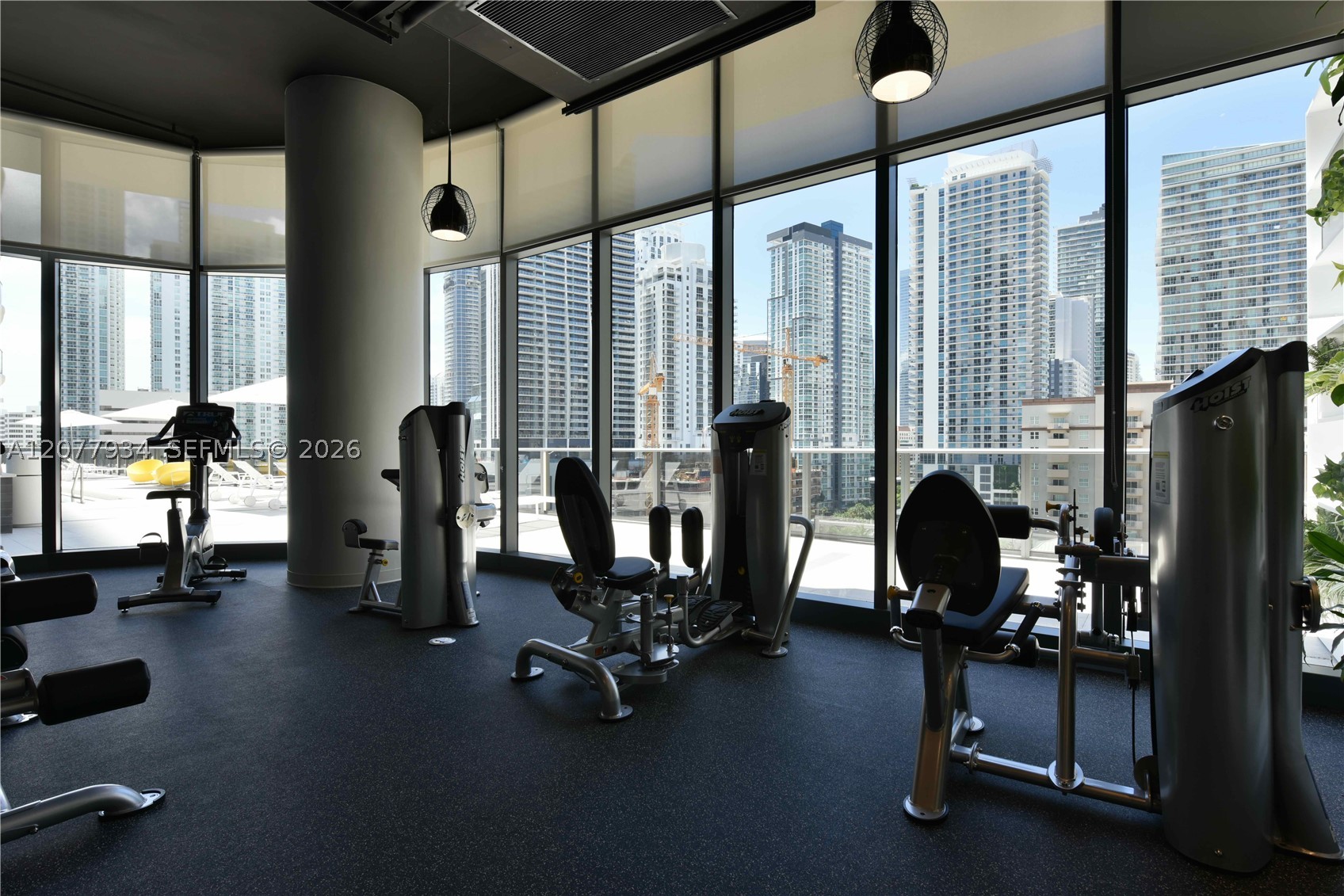 45 SW 9th St #3703, Miami FL 33130