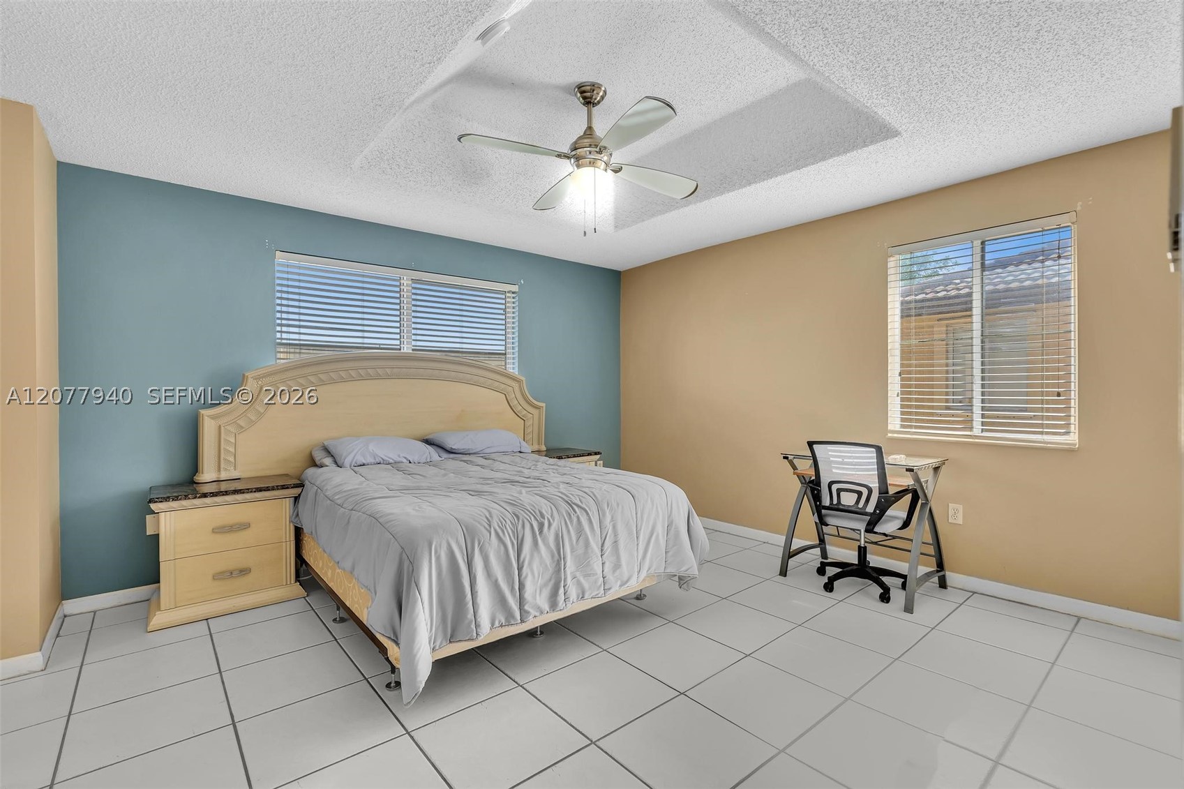 13949 N Forest Oak Cir, Davie FL 33325