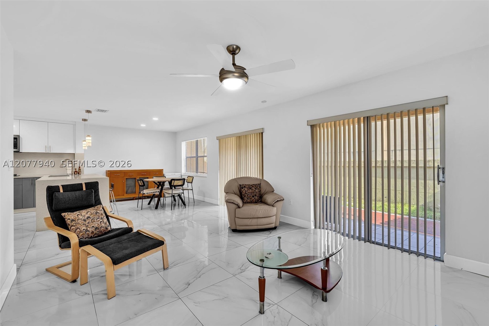 13949 N Forest Oak Cir, Davie FL 33325