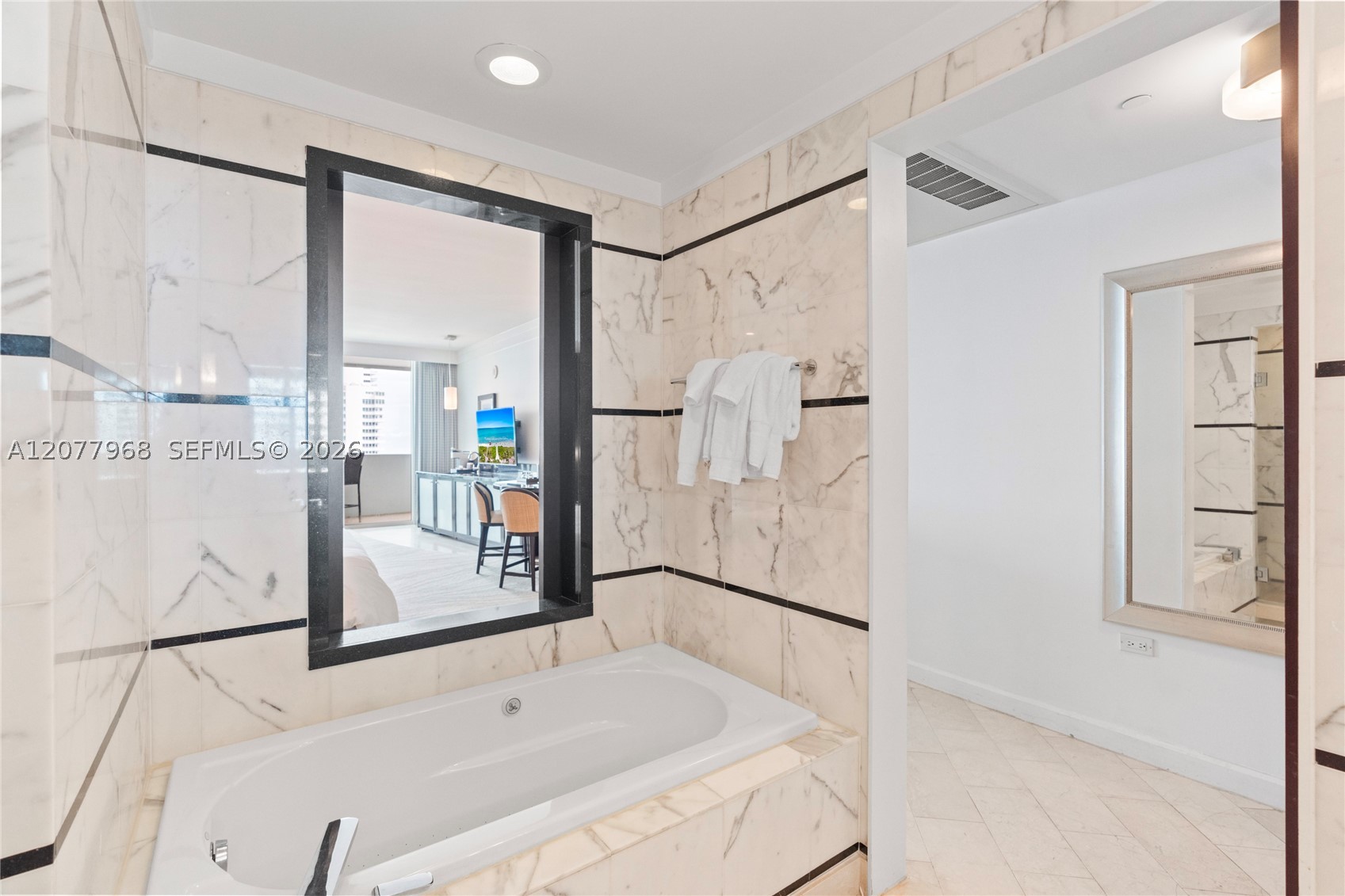 4391 Collins Ave #803, Miami Beach FL 33140