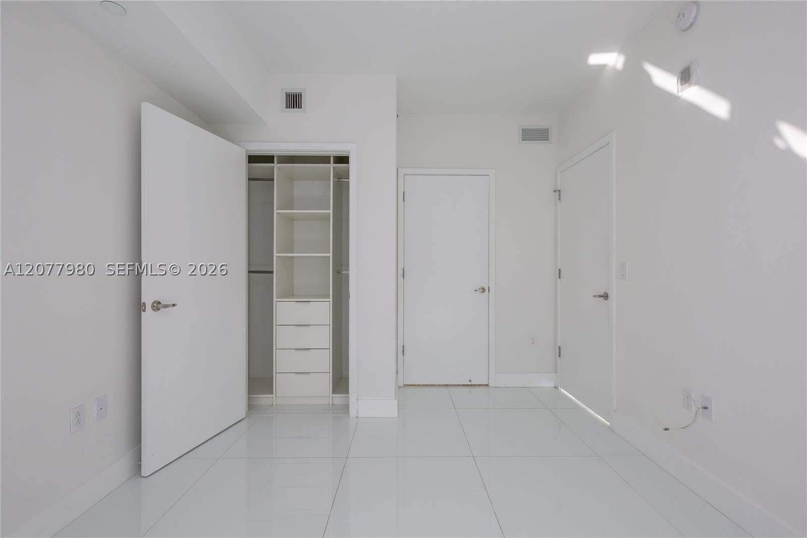 1010 Brickell Ave #1402, Miami FL 33131