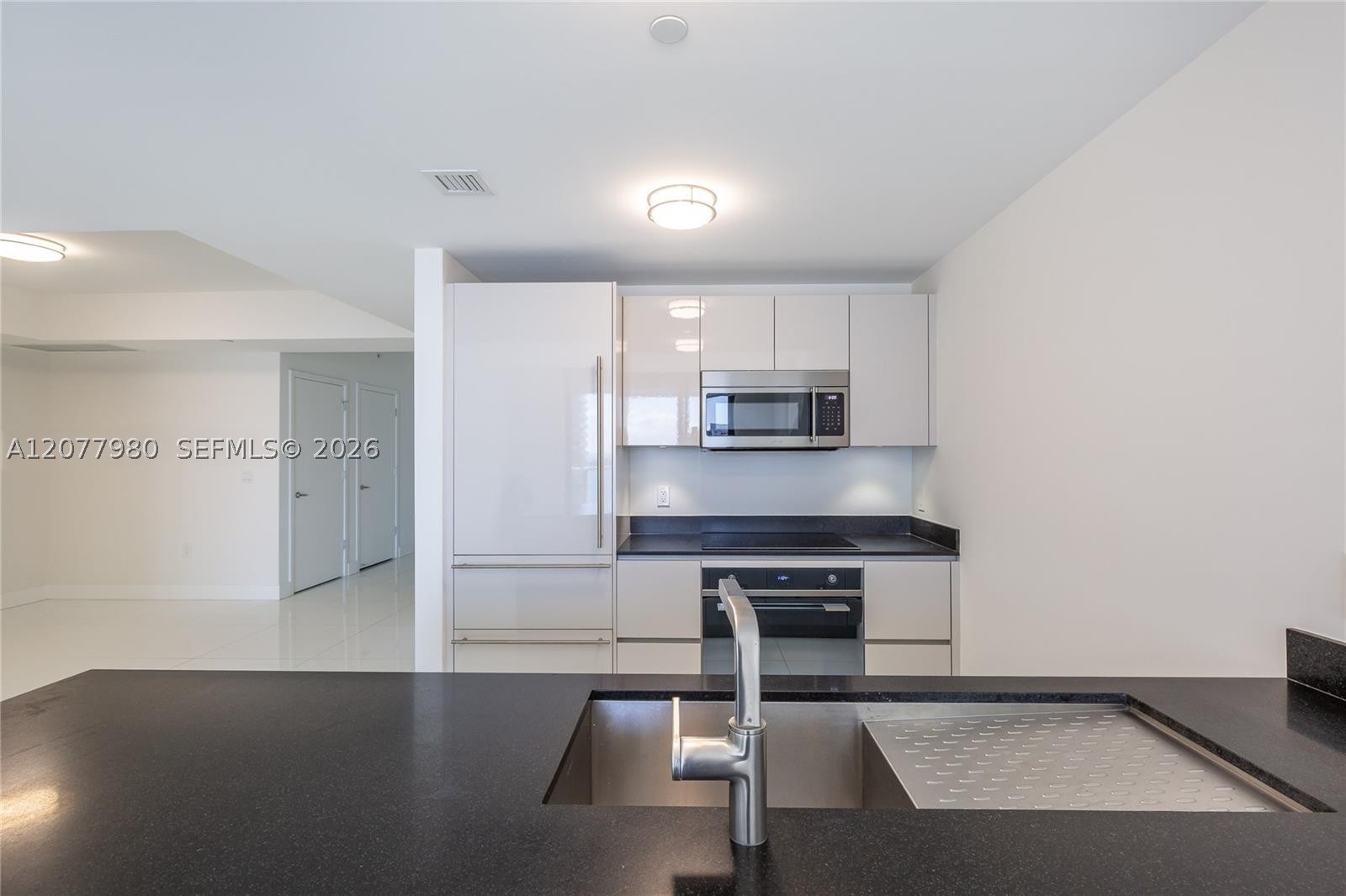 1010 Brickell Ave #1402, Miami FL 33131