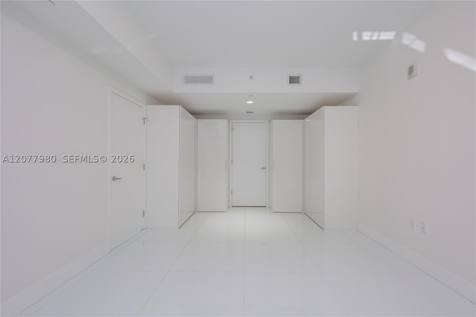 1010 Brickell Ave #1402, Miami FL 33131