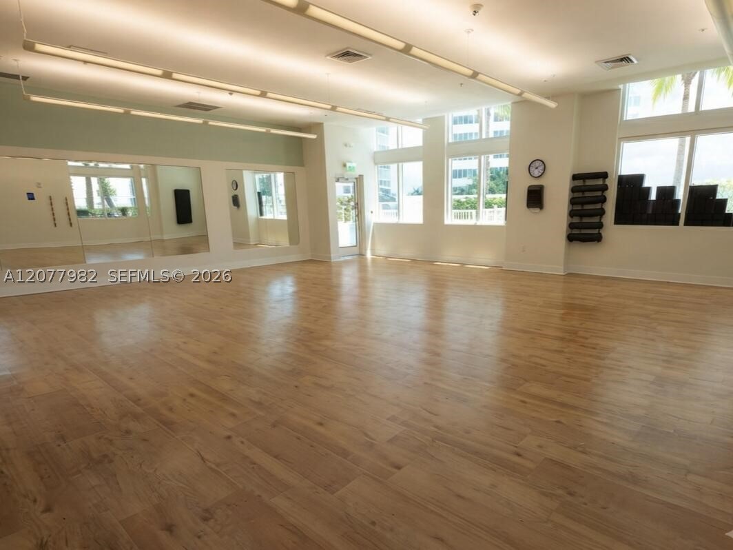 1900 N Bayshore Dr #5004, Miami FL 33132