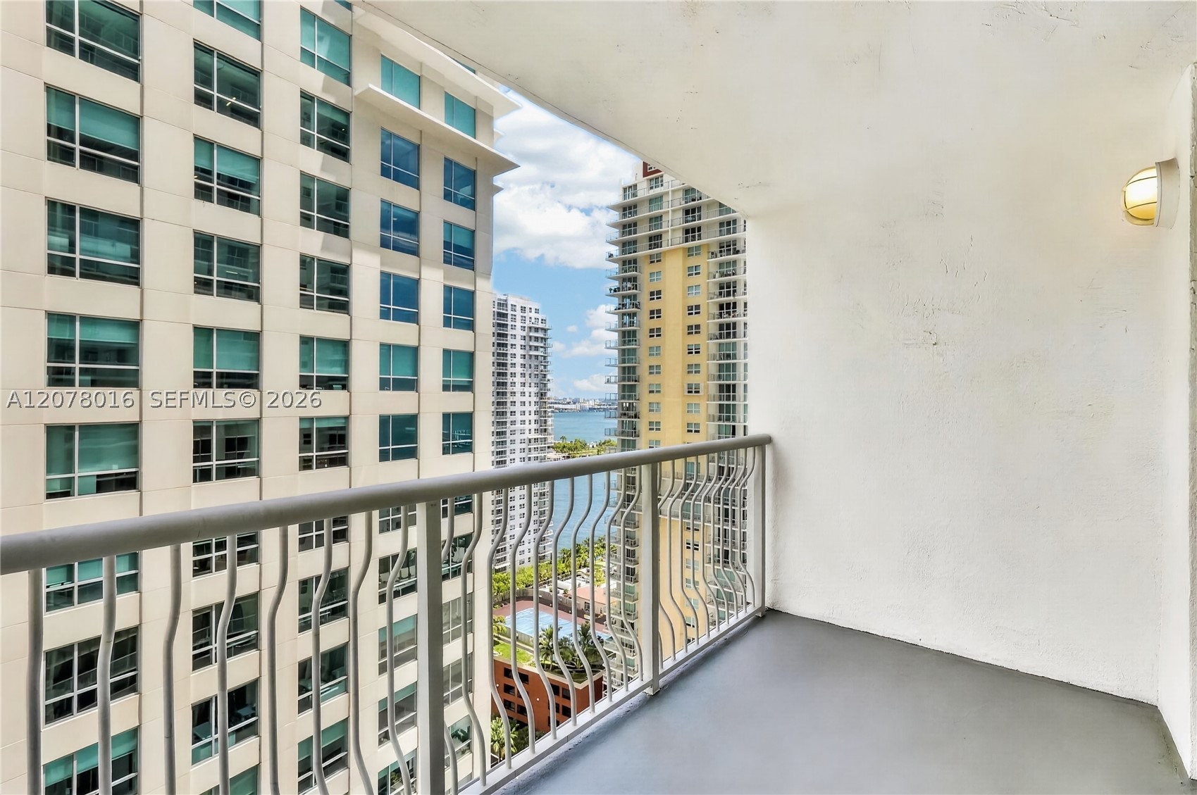 1200 Brickell Bay Dr #2510, Miami FL 33131