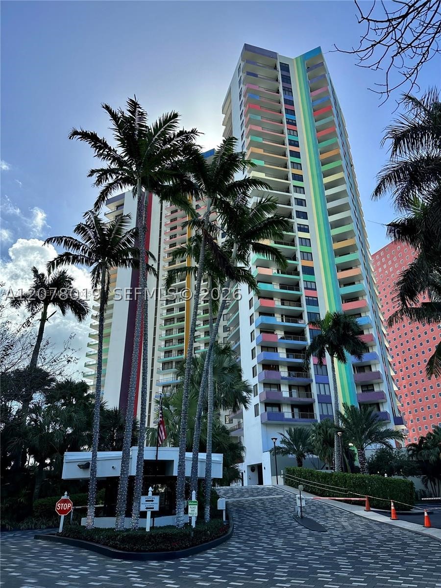 1581 Brickell Ave #PH106, Miami FL 33129