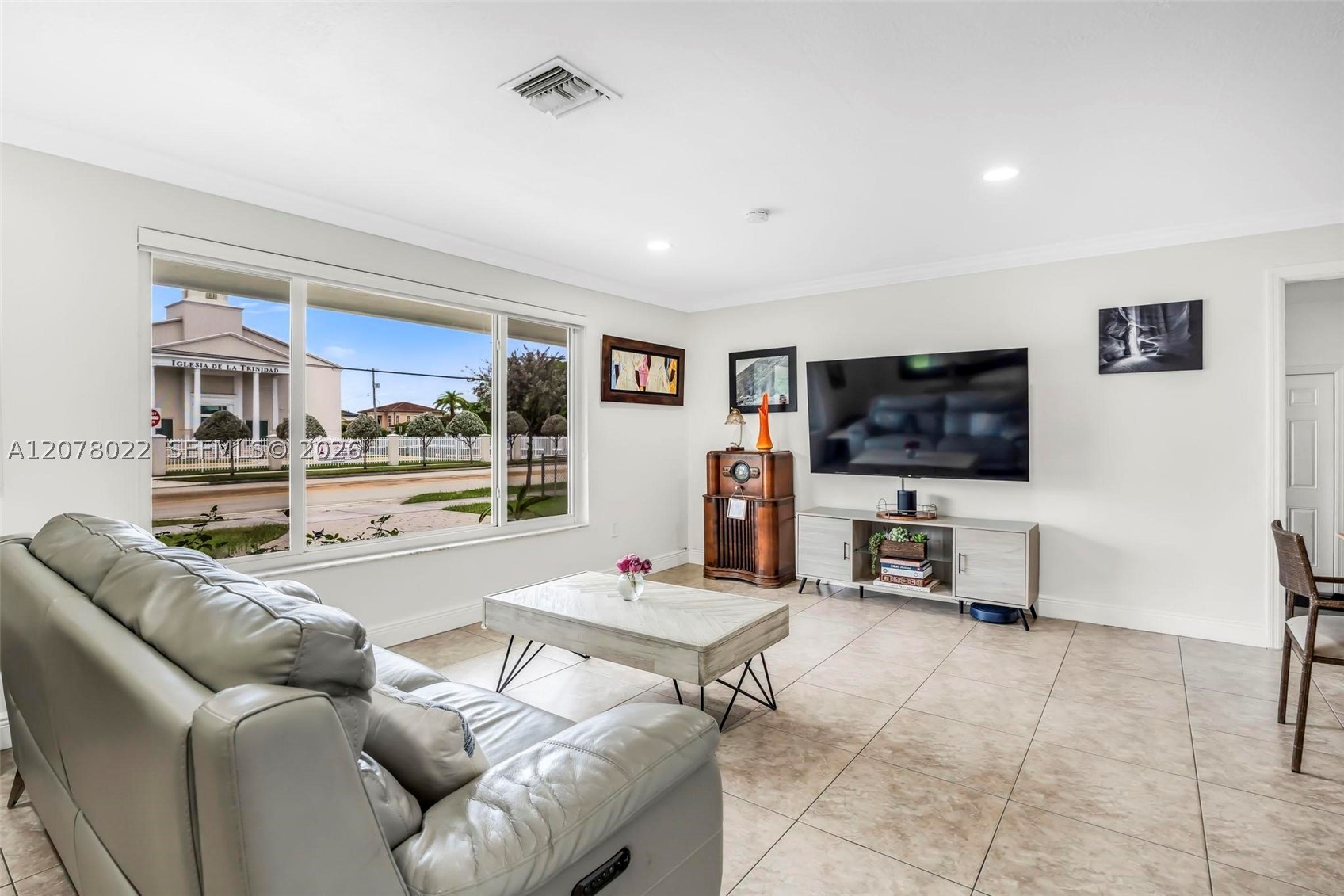 3551 SW 97th Ave, Miami FL 33165