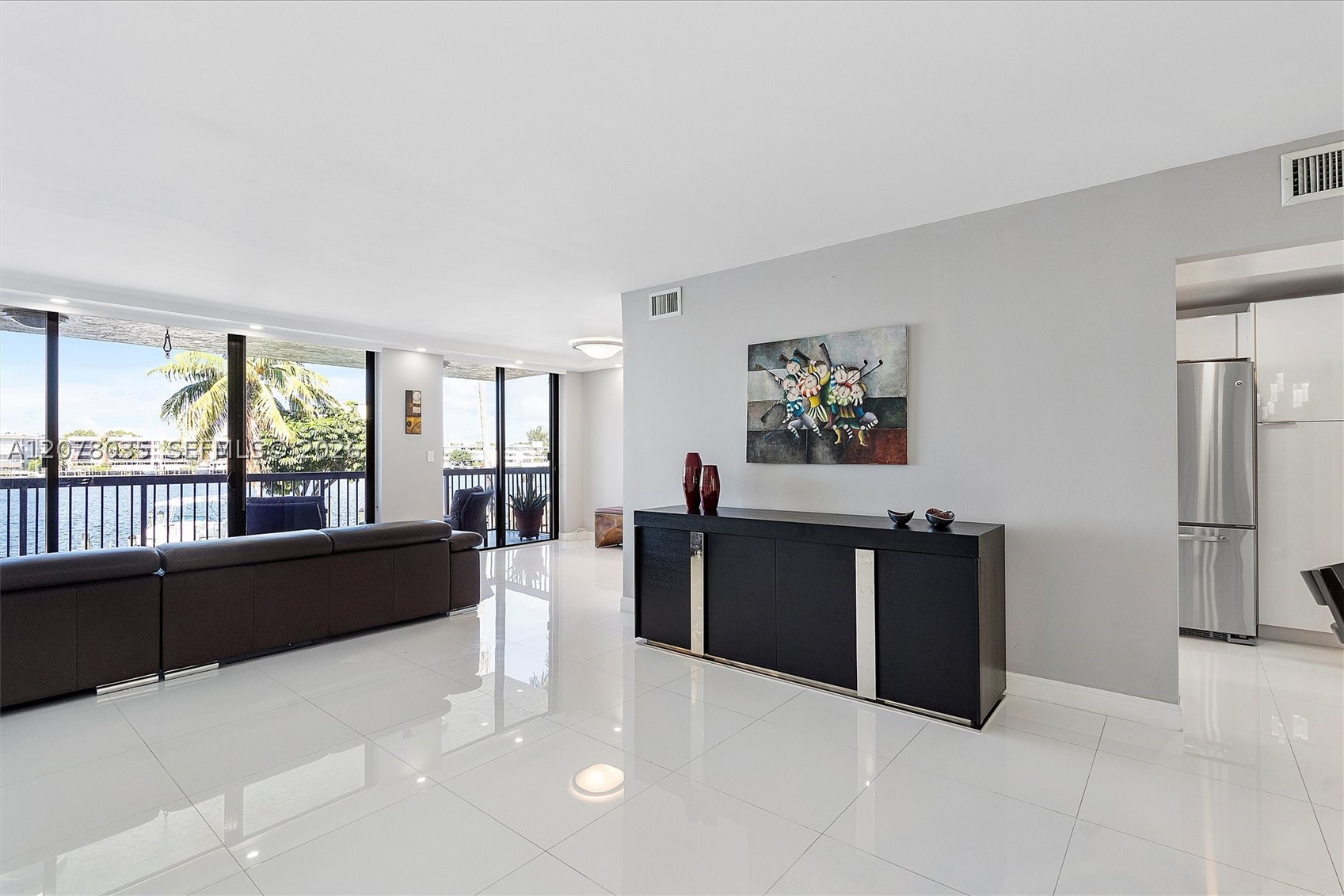 200 Golden Isles Dr #206, Hallandale Beach FL 33009