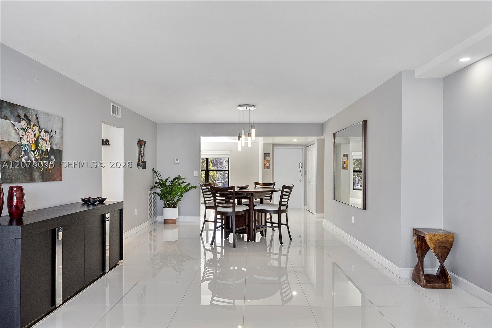 200 Golden Isles Dr #206, Hallandale Beach FL 33009