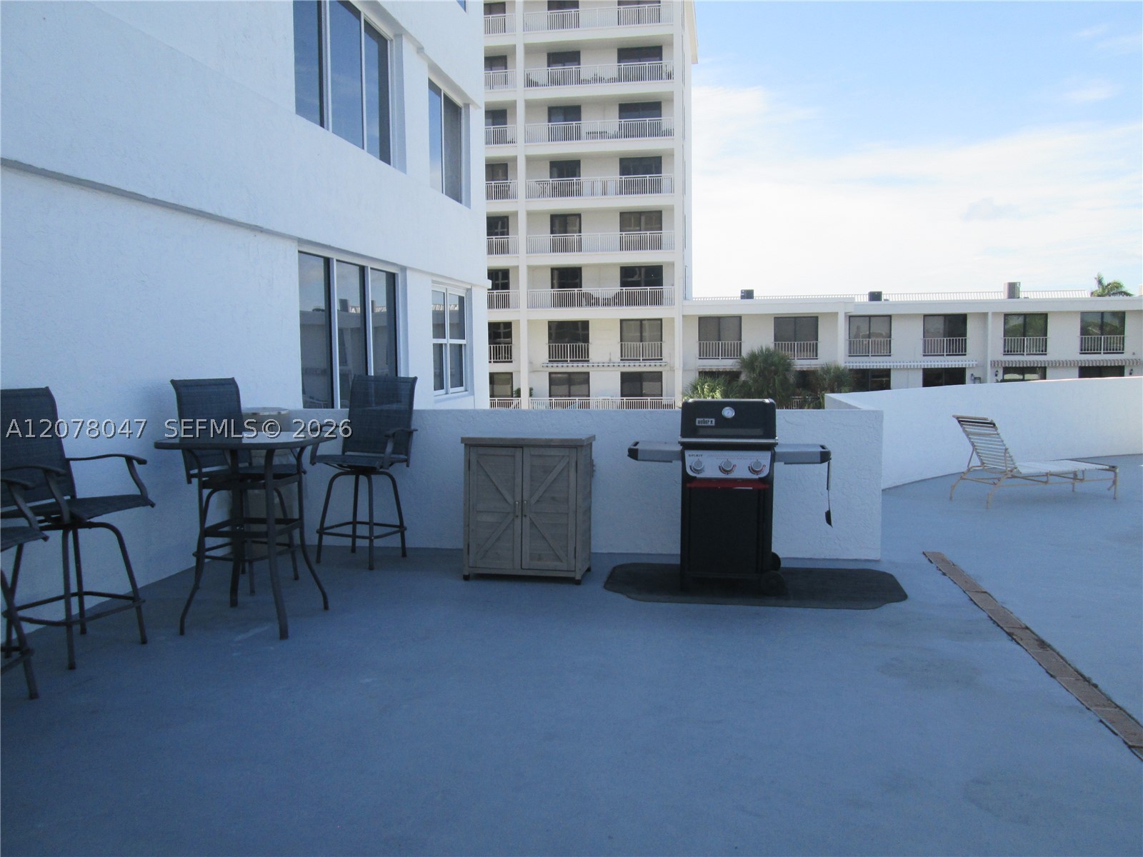 3100 NE 49th St #1106, Fort Lauderdale FL 33308