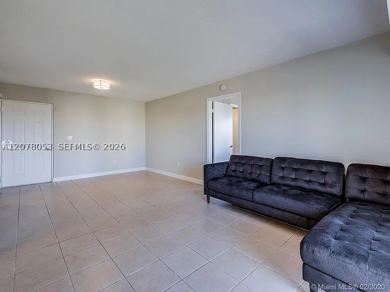 8240 SW 210th St #319, Cutler Bay FL 33189