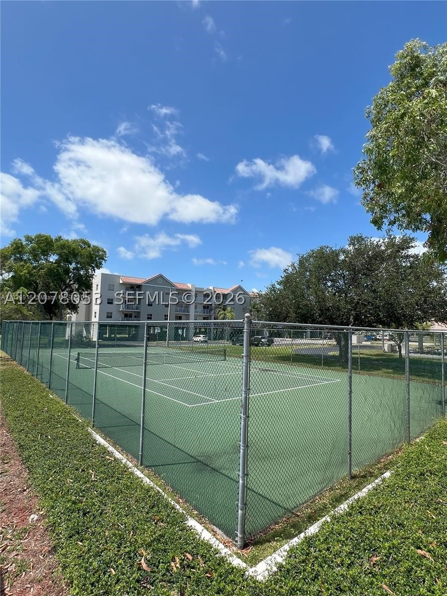 8240 SW 210th St #319, Cutler Bay FL 33189