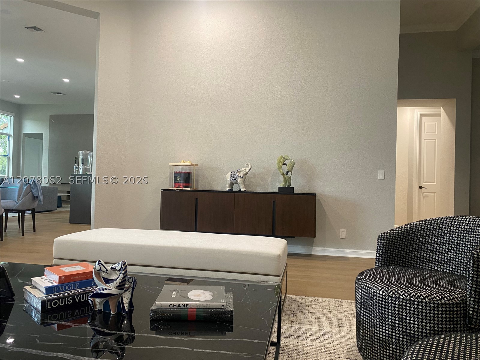 1360 Victoria Isle Dr, Weston FL 33327