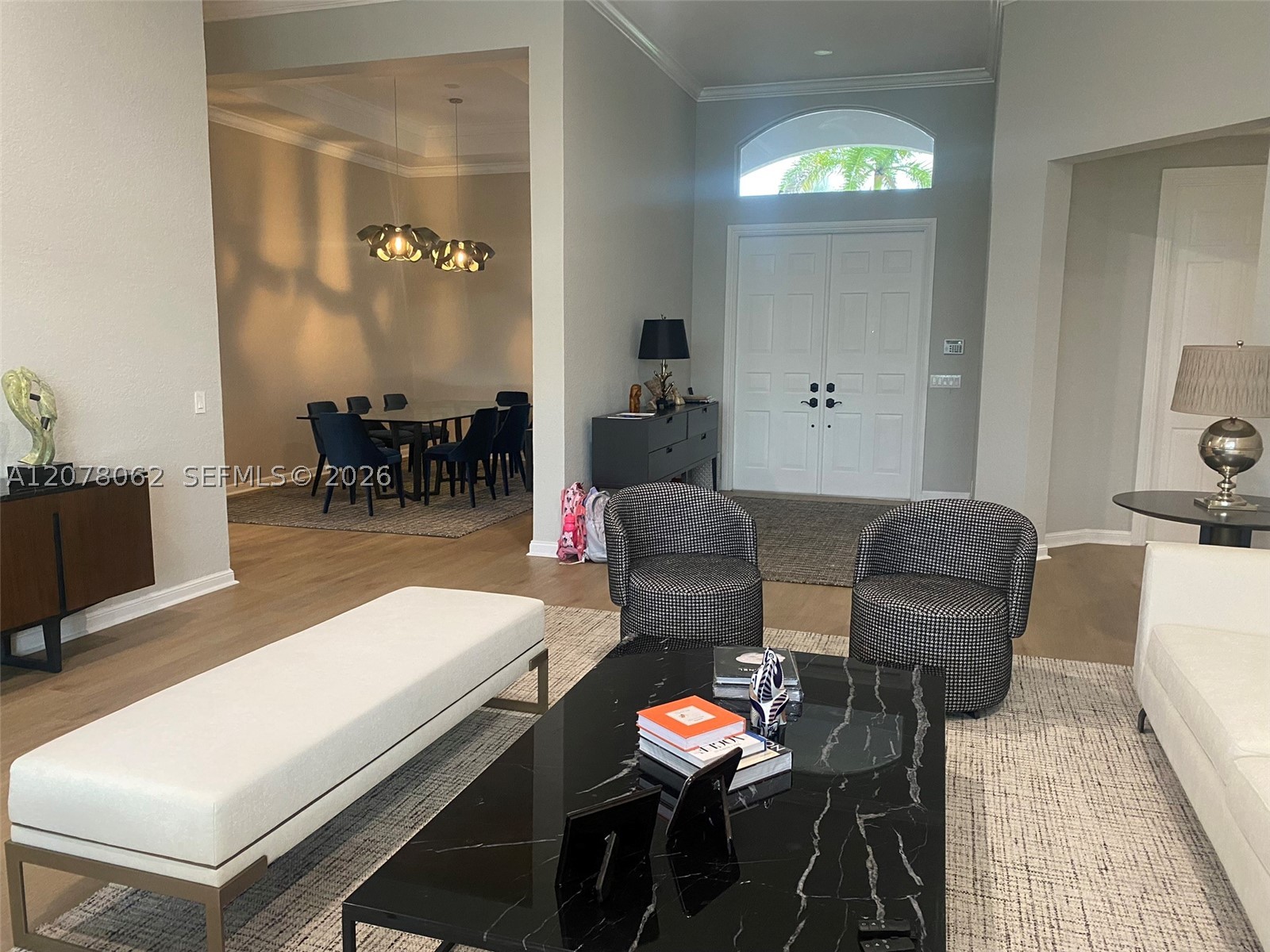 1360 Victoria Isle Dr, Weston FL 33327