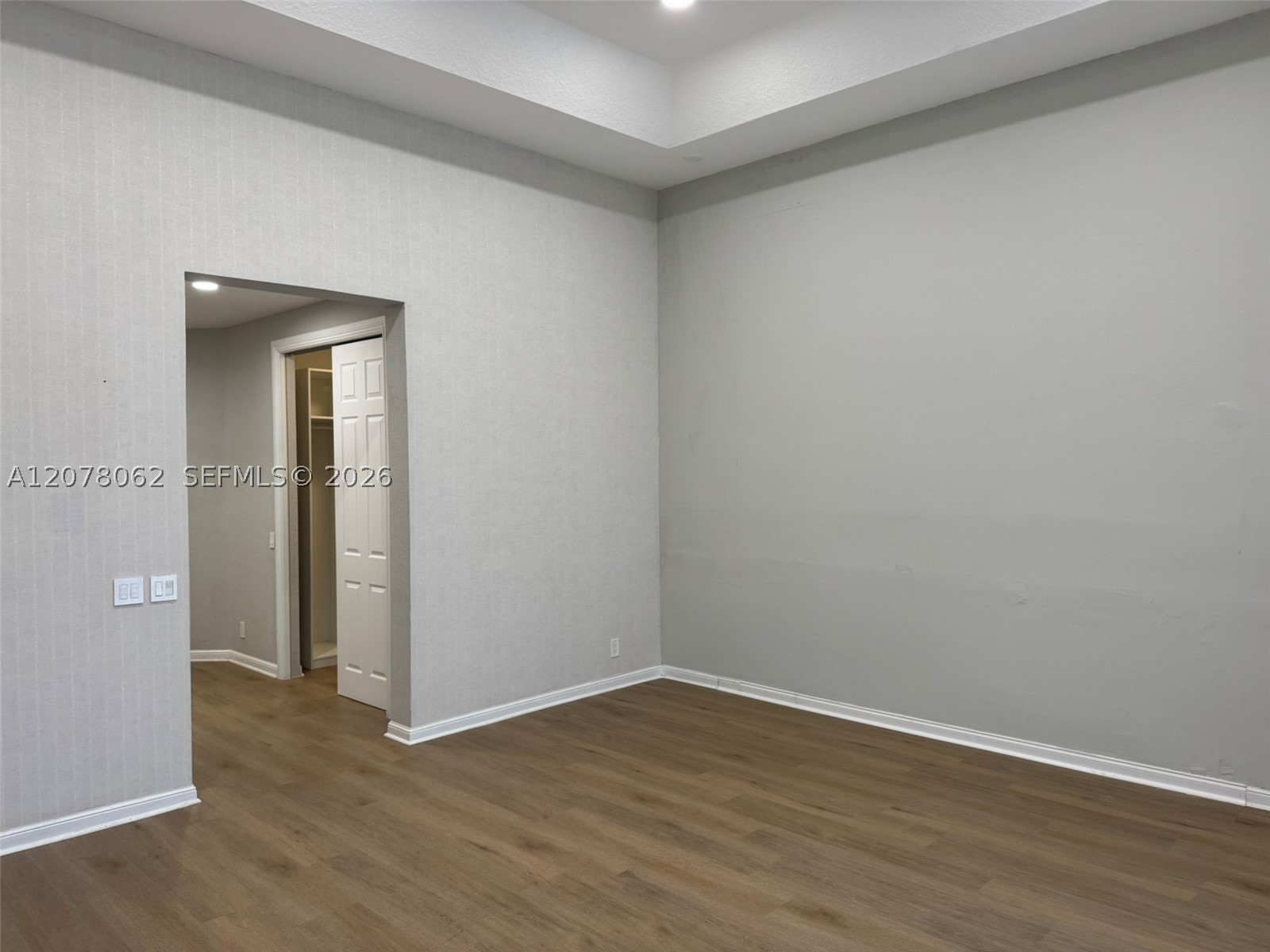 1360 Victoria Isle Dr, Weston FL 33327