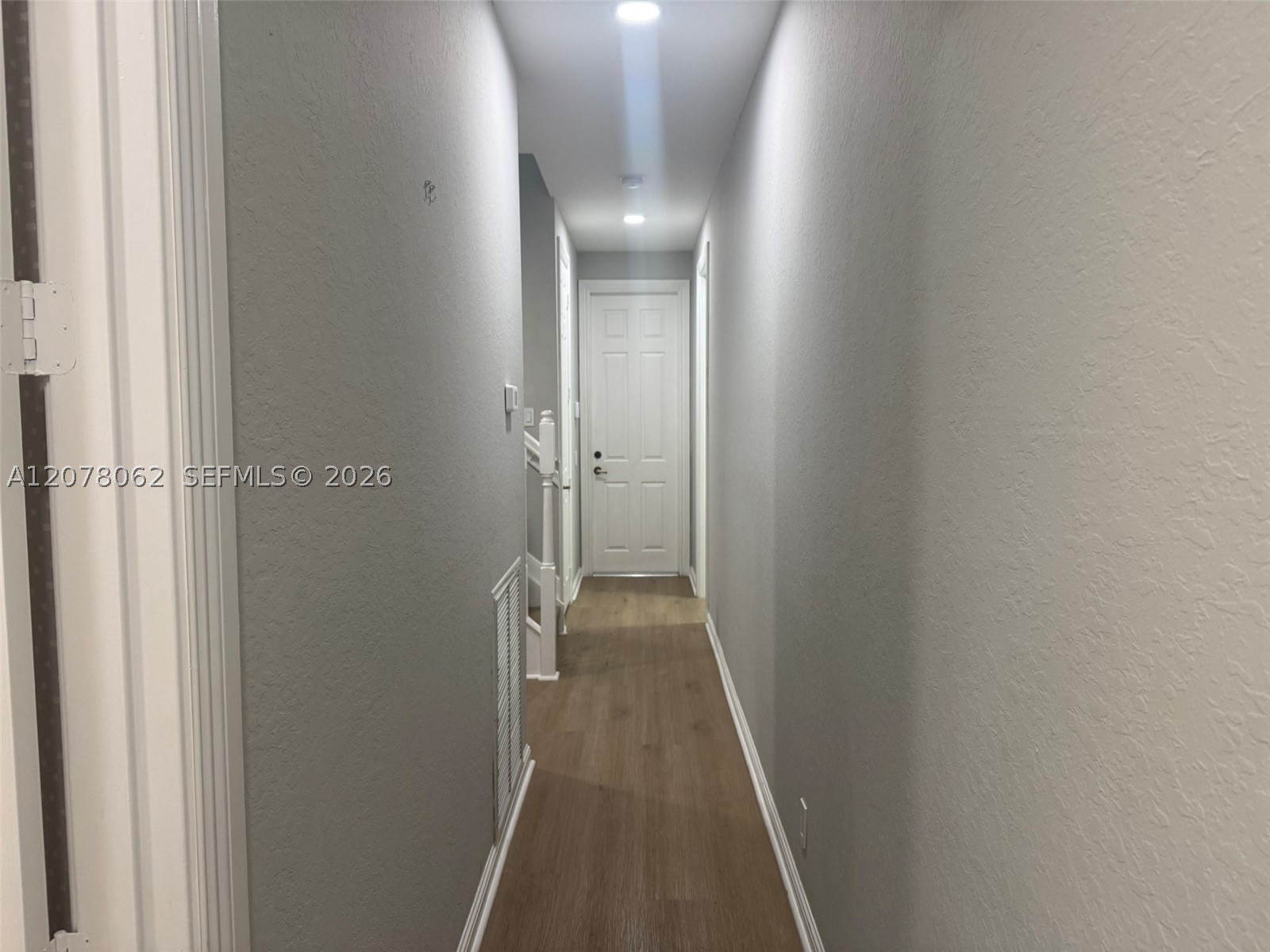 1360 Victoria Isle Dr, Weston FL 33327