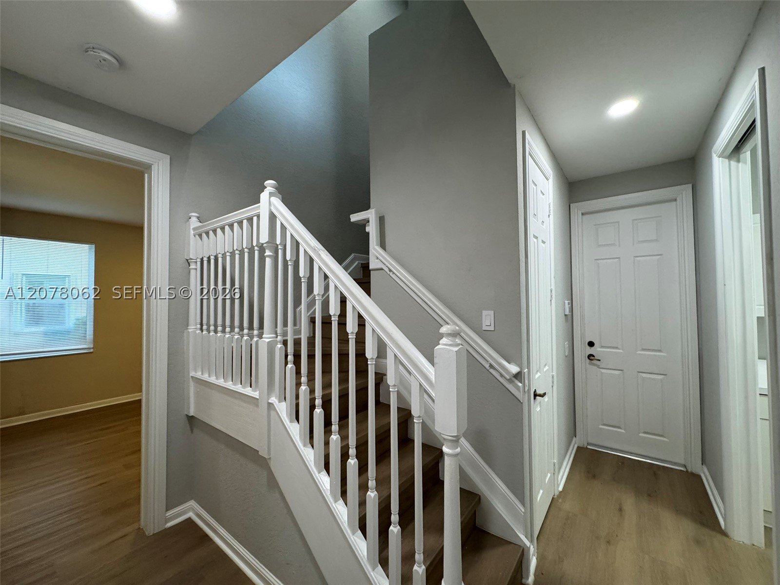 1360 Victoria Isle Dr, Weston FL 33327