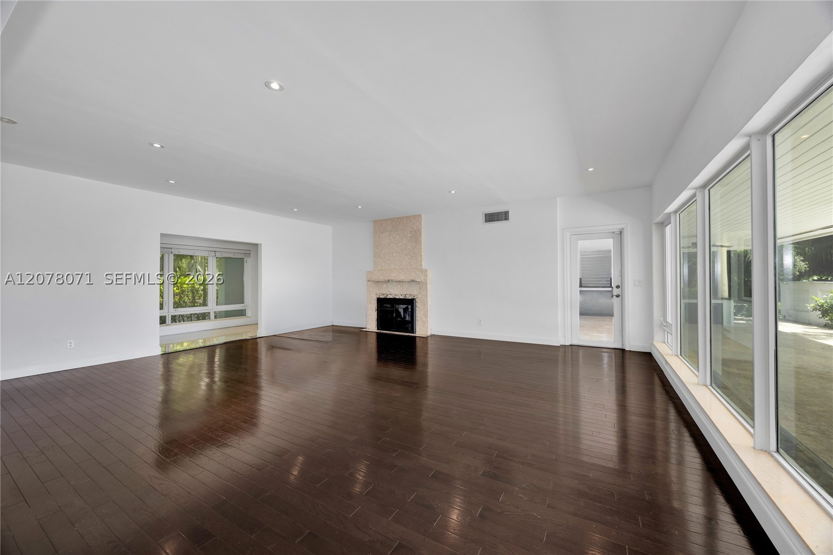 3709 Alhambra Ct, Coral Gables FL 33134