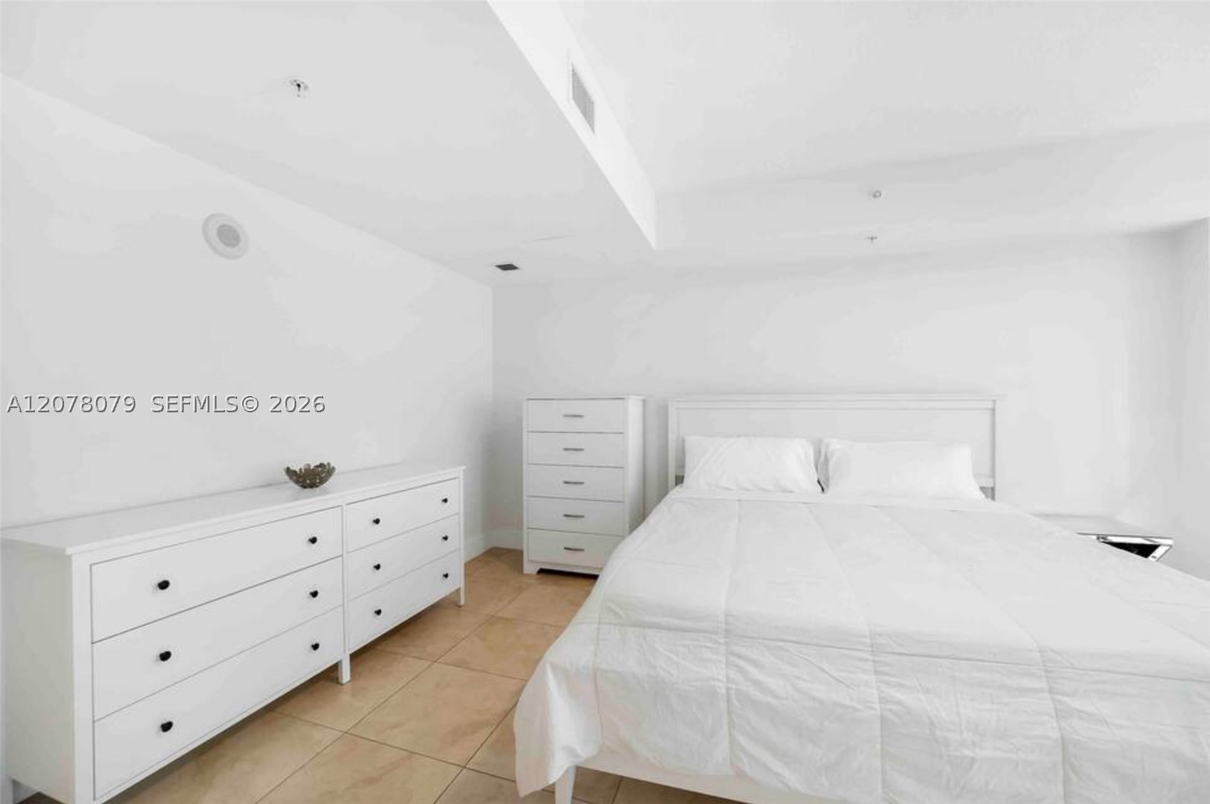 41 SE 5th St #408, Miami FL 33131