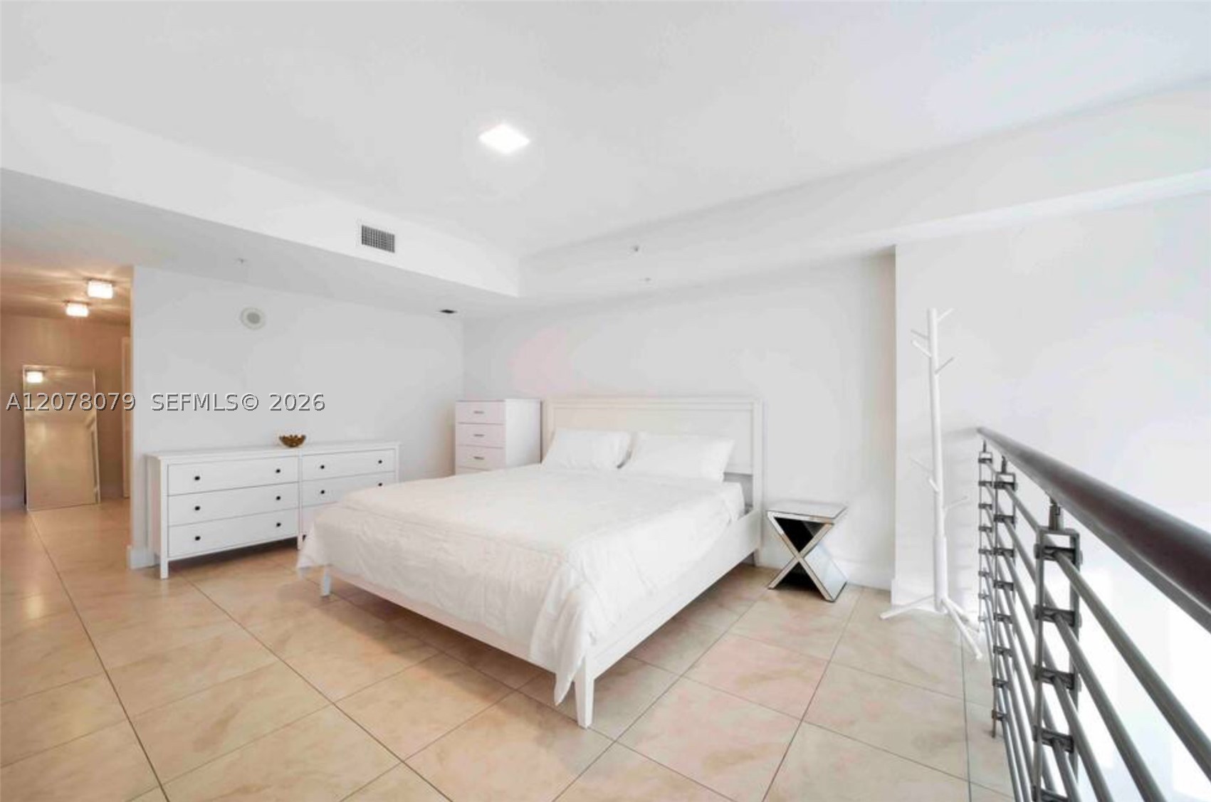 41 SE 5th St #408, Miami FL 33131