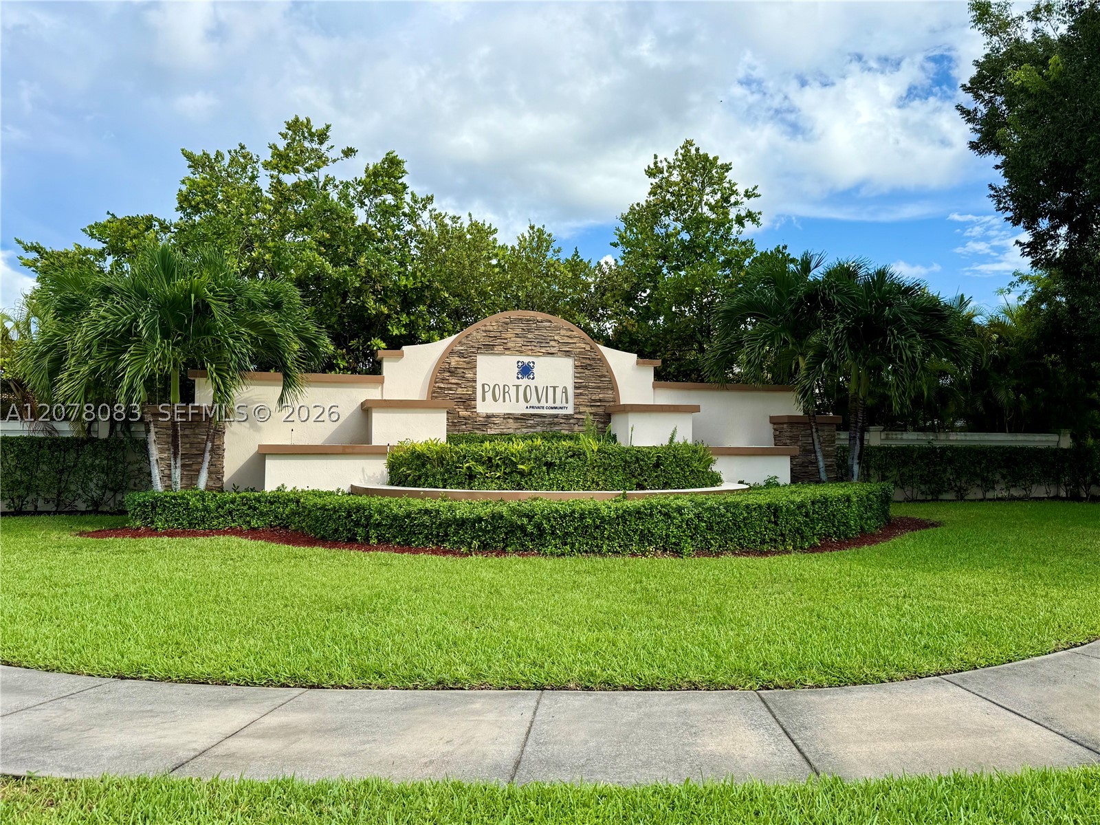 167 SE 24th Ave, Homestead FL 33033