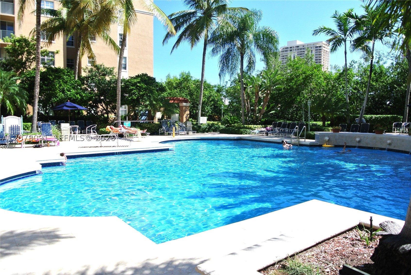 19901 E Country Club Dr #2405, Aventura FL 33180